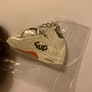 Keychain supreme Jordan